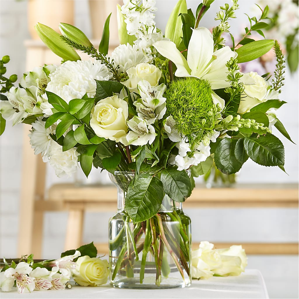 Classic Ivory – A Florist Original – Flowers Atlanta, Atlanta GA